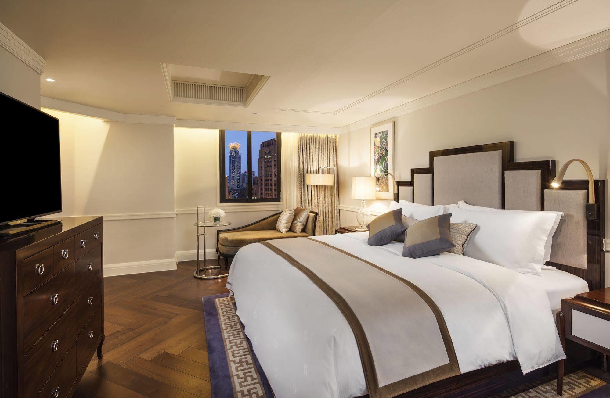 Jin Jiang Metropole Hotel Шанхай Екстер'єр фото